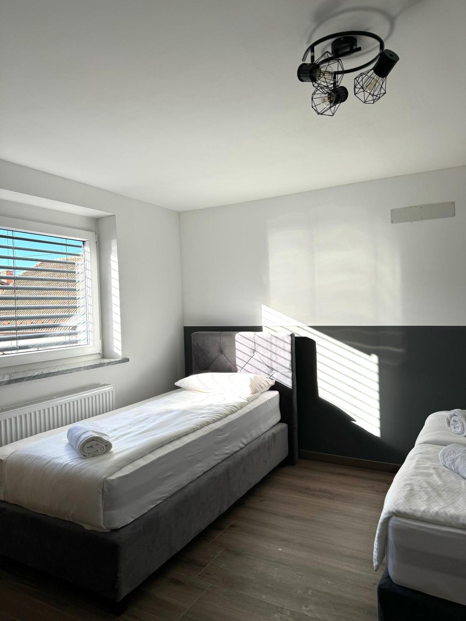L&L Rooms Maribor Luaran gambar